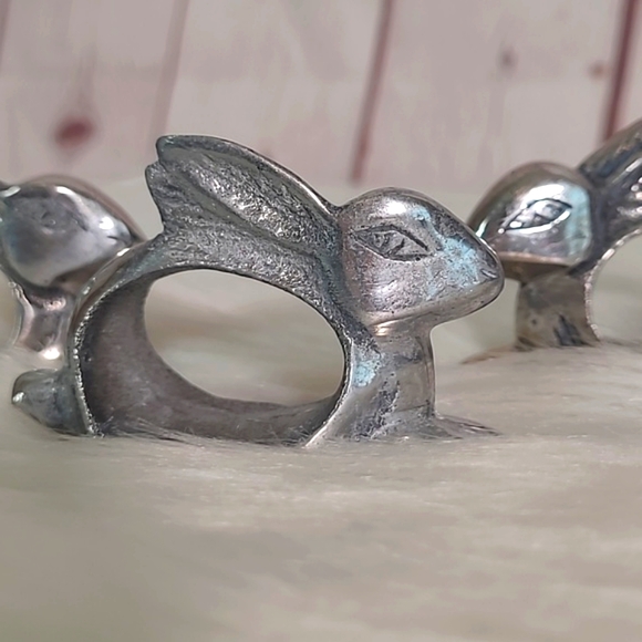 Vintage Pewter Silver Tone Rabbit Bunny Napkin Ring Set of Four Witchy Easter - Picture 6 of 17